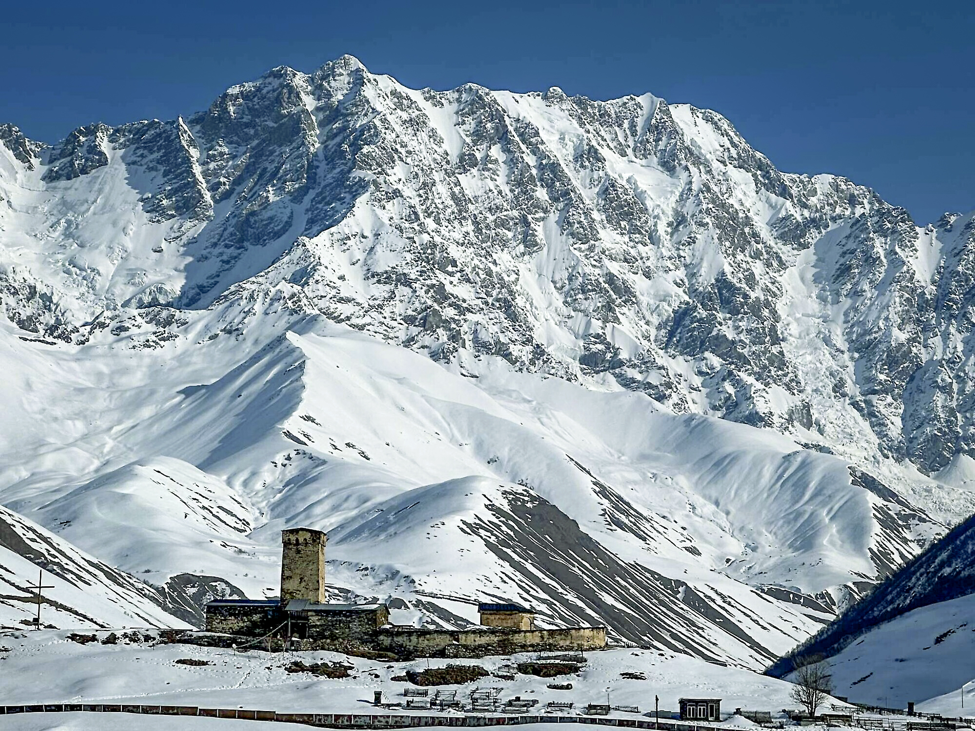 Scialpinismo sulle nevi dello Svaneti