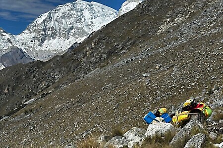 TREKKING nella CORDILLERA HUAYHUASH – PERU’