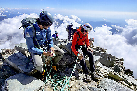 Monviso Cresta Est, il percorso più diretto ed estetico per salire il Re di Pietra