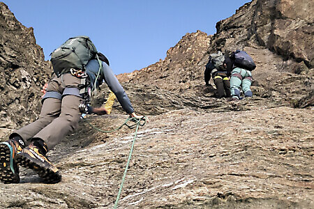 Monviso Cresta Est, il percorso più diretto ed estetico per salire il Re di Pietra