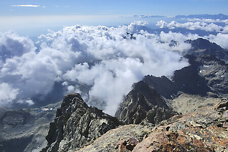 Monviso Cresta Est, il percorso più diretto ed estetico per salire il Re di Pietra